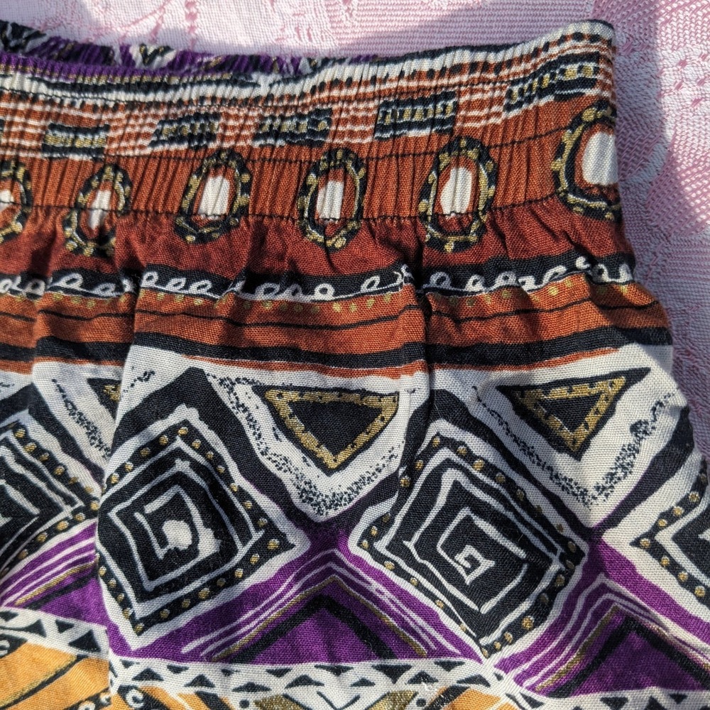Vintage 90s Rayon Geometric Shorts M Gold Detail Boho Hippie Wide Leg Festival - Picture 10 of 11